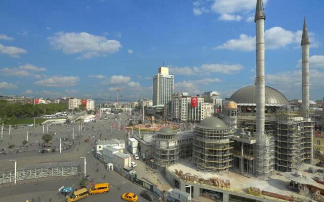 Kartal Palace Taksim Square