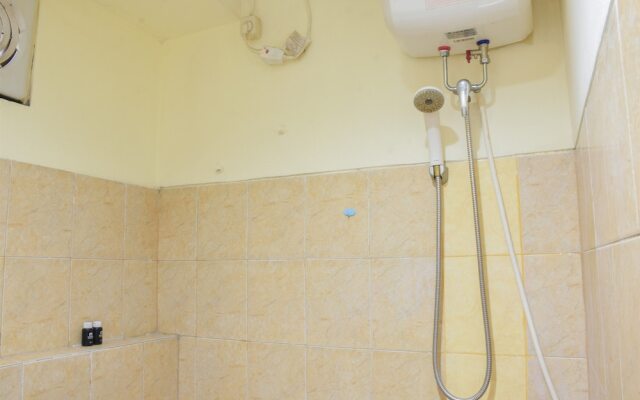 Homey and Simply Studio Room at Kebagusan City Apartment