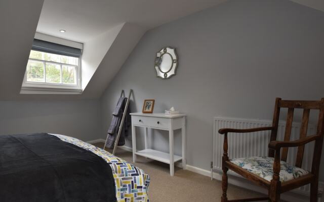 Dolphin Cottage