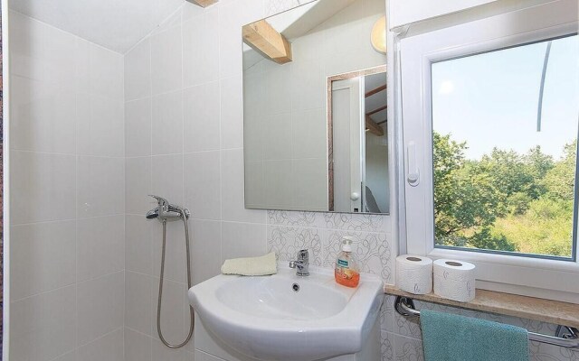 Stunning Home in Medulin With Wifi and 2 Bedrooms