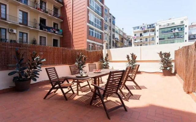 Stylish and centric 2-bedroom apartment in Eixample &Terrace P2