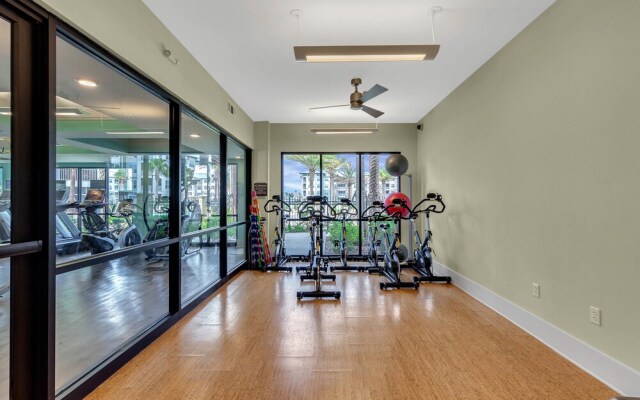 Axis West Luxury Apartments