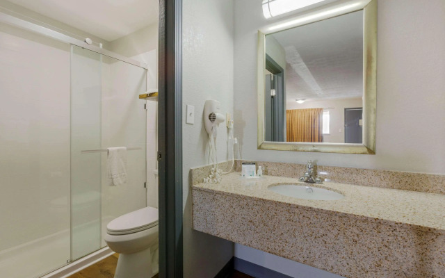 Quality Inn Columbus - East