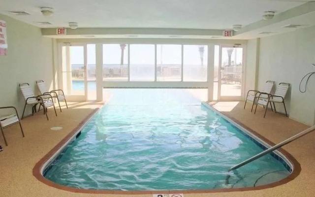 Tradewinds 1102 by RedAwning