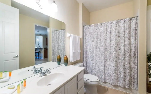 Casa Michel 2 Bedroom Condo by Redawning