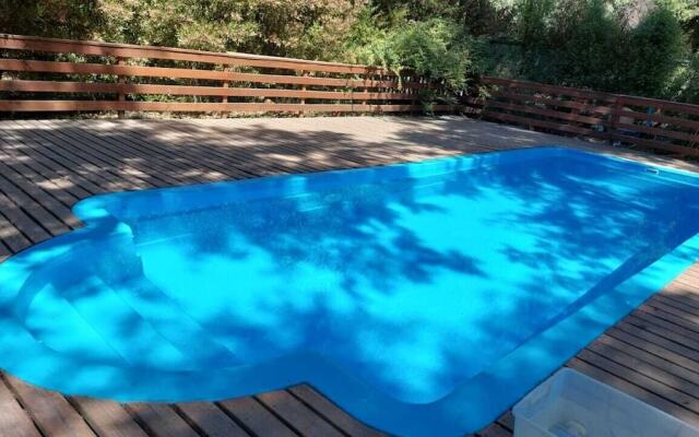 Cabañas con Piscina Camino al Volcan