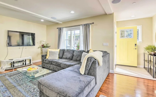 Sunny Oakland Retreat w/ Patio & Cute Garden!