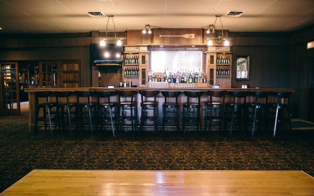 Fannies Supper Club and Motel