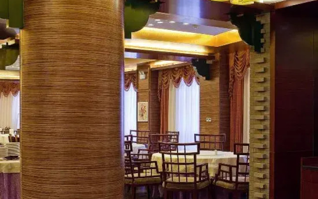 Chengde Tianbao Hotel