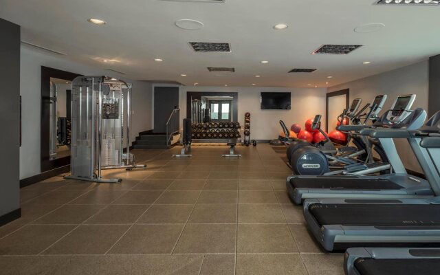 Hilton Winnipeg Airport Suites
