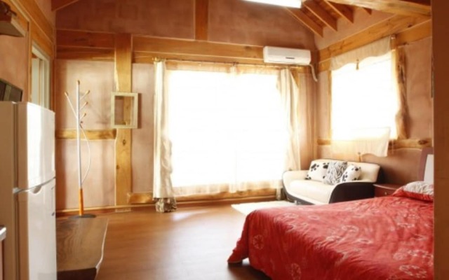 Yangyang Badamaeul Saramdeul Pension