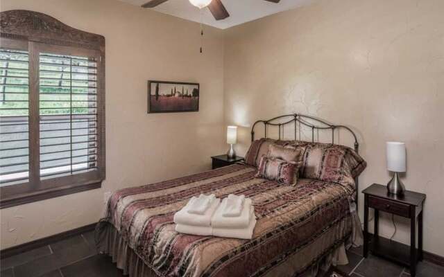 Casa Elegante - Four Bedroom Cabin