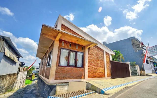 OYO 94767 Griya Djati Syariah 1