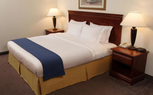 Holiday Inn Express & Suites Jacksonville Airport by IHG