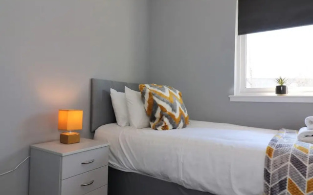 Whistleberry House - Hamilton