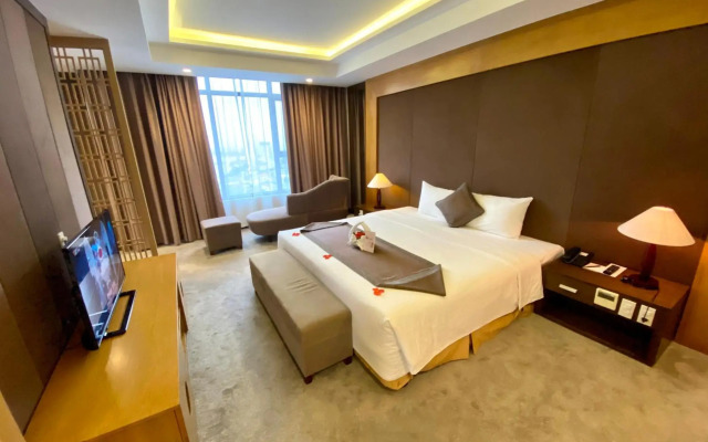 Muong Thanh Luxury Nhat Le Hotel