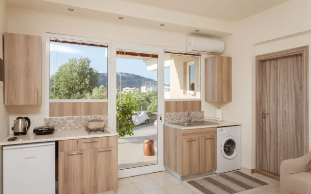 Artemis Fani Apartments