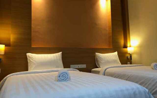 Lcr Hotel