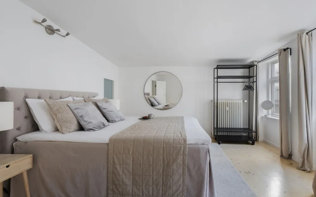 Sanders Main - Cozy 2-bdr Apt Close to Nyhavn