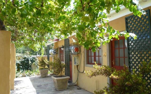 17 on Bird Guest House