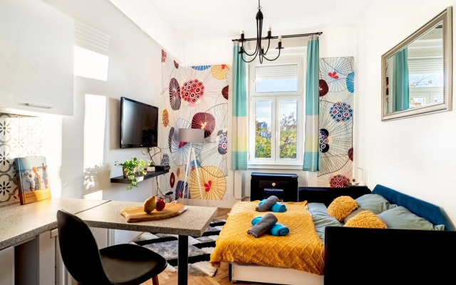 Gogol Studio Apartment