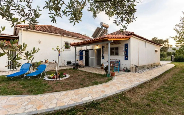 Petalidi Sunny Home One