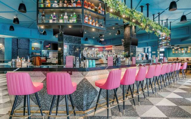 Hotel Belmont Vancouver - MGallery Collection