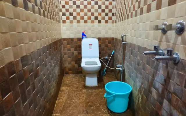 Shri Ayodhya Dham Hotel And Restaurant