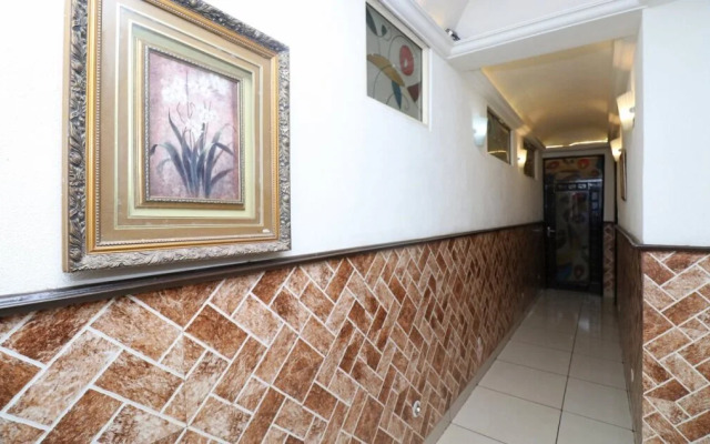 Hotel Abhilasha by OYO Rooms