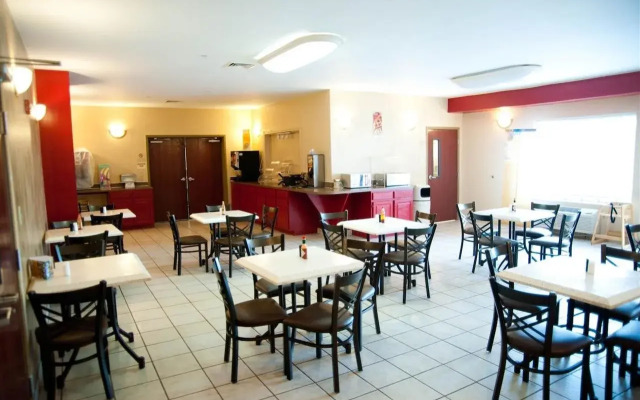Quality Inn & Suites Airport