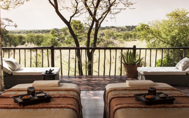 Отель Four Seasons Safari Lodge Serengeti