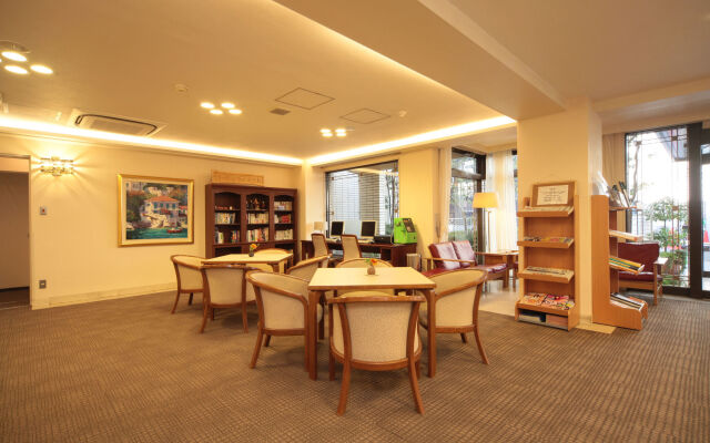 Shin-Osaka Station Hotel