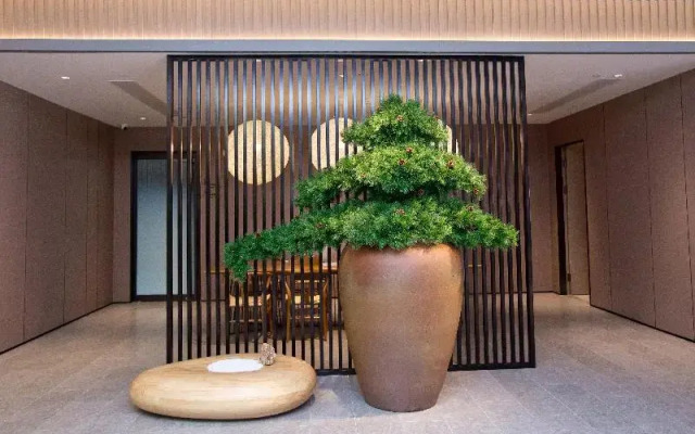 Yiling Hotel