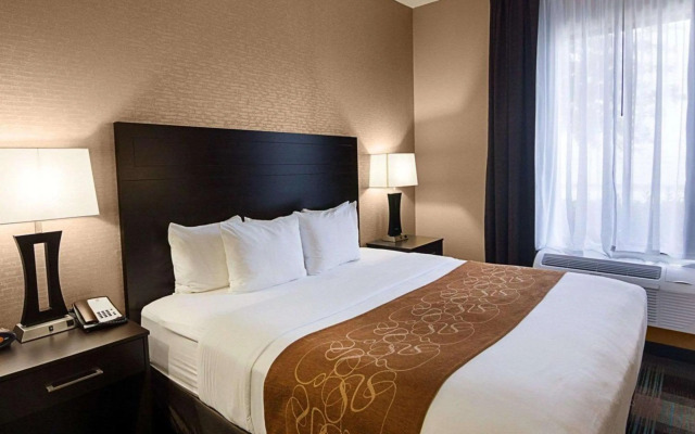 Comfort Suites Houston West at Clay Road