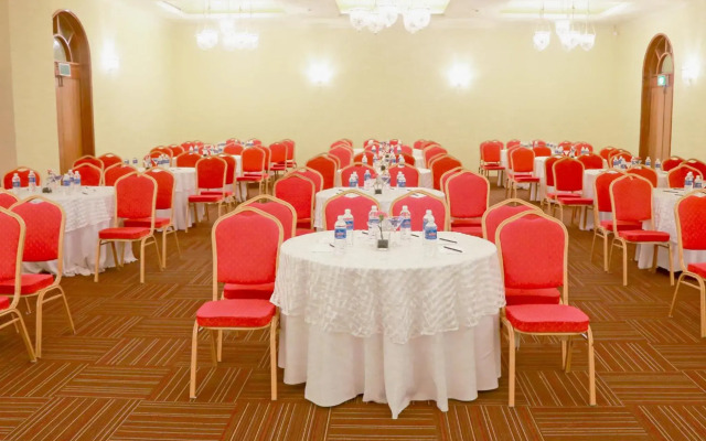 Acron Candolim Regina