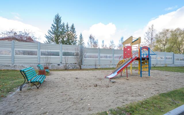 Лайт Апартаменты на улице Юлиуса Фучика 11