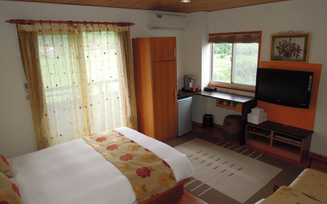 Deep Breathing B&B Toyotomi Hideyoshi Gallery