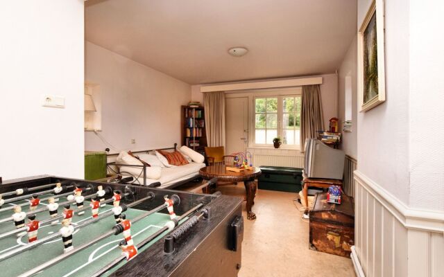 Beautiful, Authentic Group House With Modern Amenities in Mondain Spa