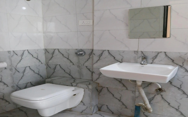 Oyo 10329 Hotel Truvic