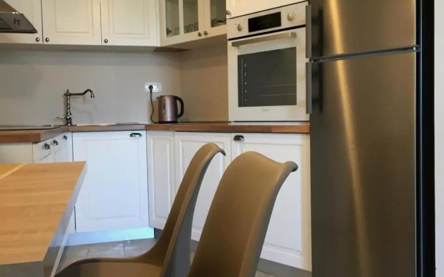 Holly apartman