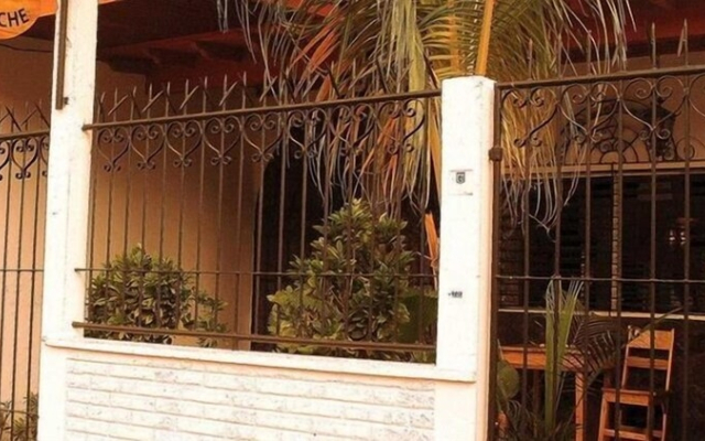 Hostal MALINCHE LEON