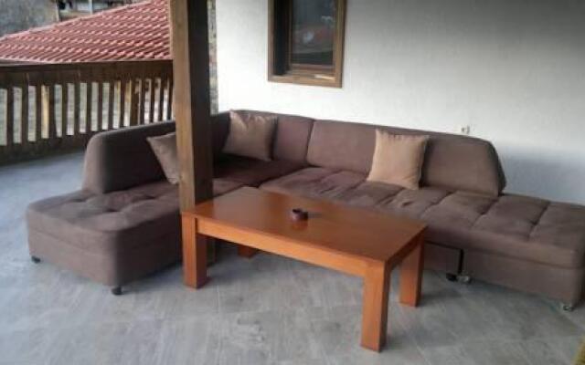 House Slavyanka
