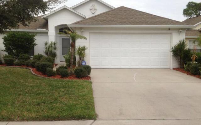 AL House at Bayside Lakes