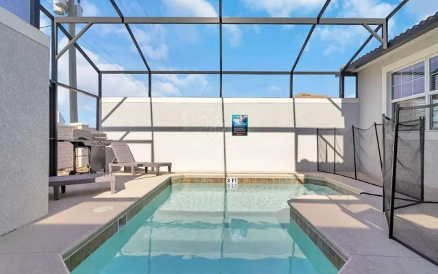 Your 5bdr House w Pool - 4959