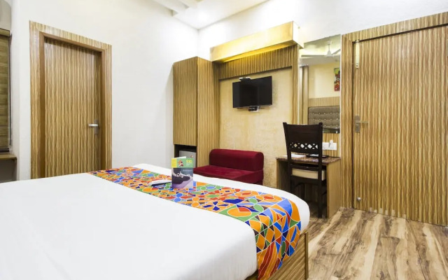 OYO Flagship 29074 Golden Temple Road