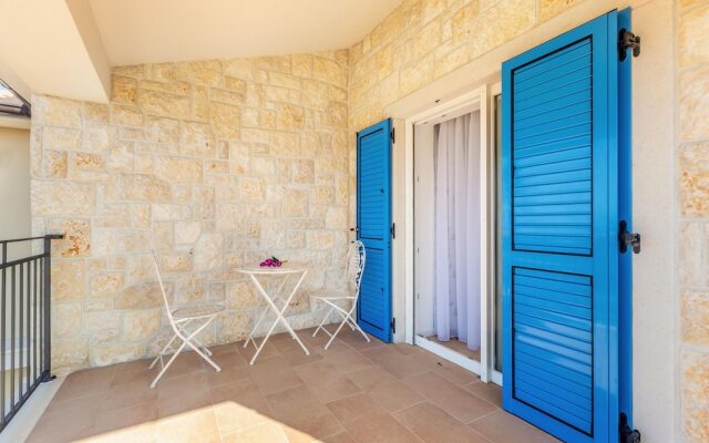 Villa Roko with Pool and Sauna