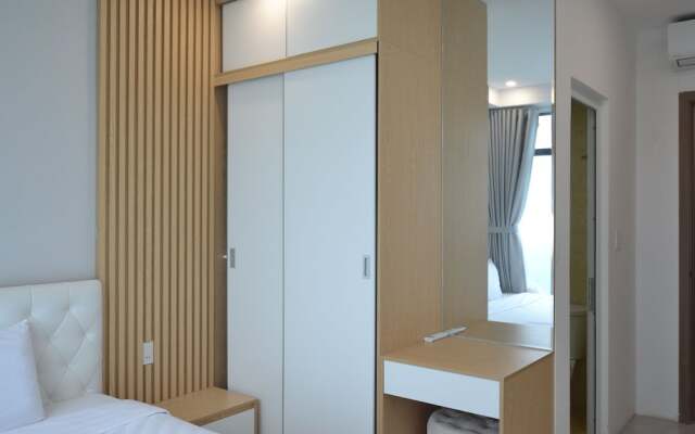 The Crystal Apartment