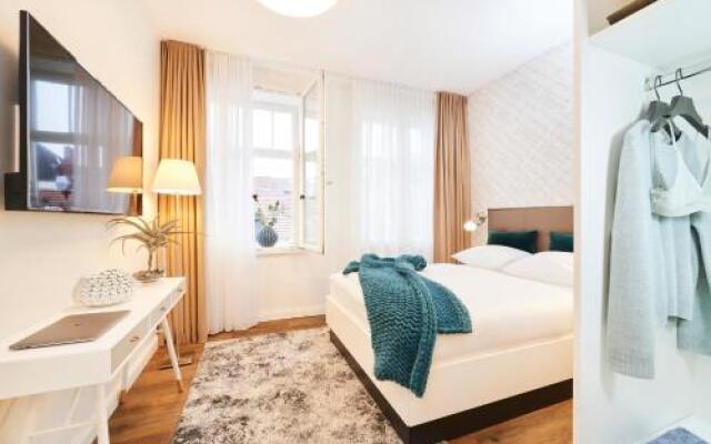 Uber Fluss Apartments