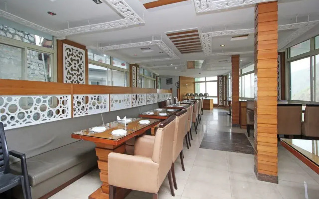 OYO 1679 Value Hotel