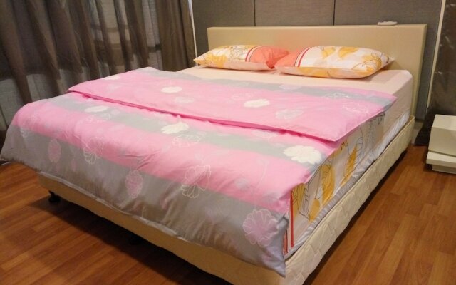 Cosy suite near Airport and LRT station
